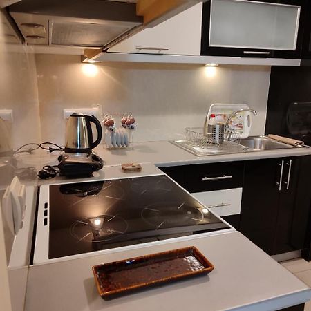 Adam Apartments Sarandë Esterno foto
